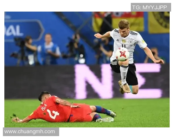 智利天主大学与自由队的激烈对决揭示足球战术与团队精神的完美结合